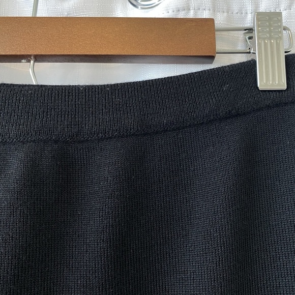 Takashimaya 100% Extra Fine Merino Wool skirt Made In Italy Size 44 Us Size 8 - Picture 4 of 12